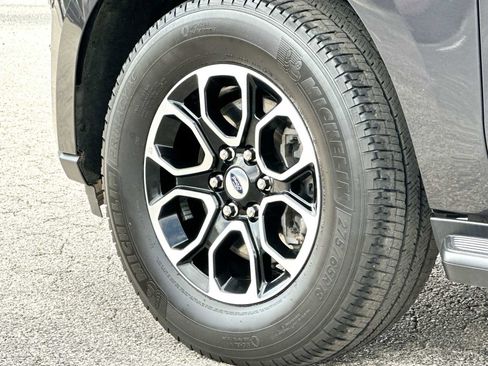 Used 2024 Ford Expedition Max XLT RWD image 11
