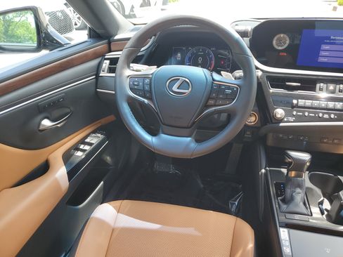 Certified 2024 Lexus ES 350 w/ Premium Package FWD image 15