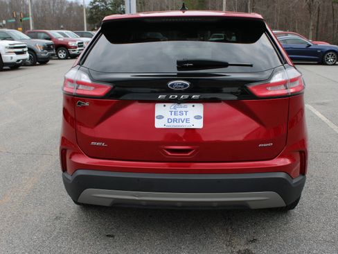 Used 2023 Ford Edge SEL image 7
