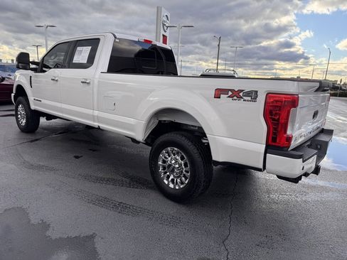 Used 2019 Ford F350 Lariat w/ Lariat Ultimate Package image 3