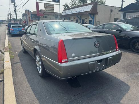Used 2007 Cadillac DTS Performance image 3