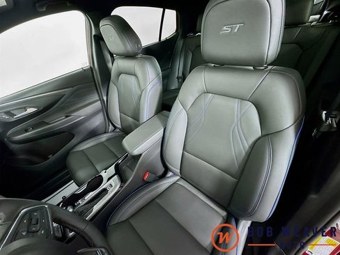 Used 2025 Buick Envista Sport Touring w/ Convenience I Package FWD image 26