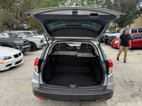 Used 2020 Honda HR-V LX image 19