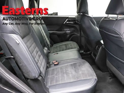 Used 2024 Mitsubishi Outlander SE AWD/4WD image 21