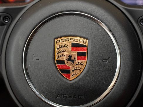 Used 2018 Porsche 911 GT3 RWD image 42