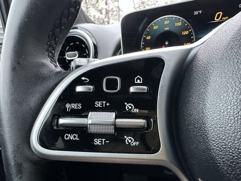 Used 2020 Mercedes-Benz GLB 250 GLB 250 image 16