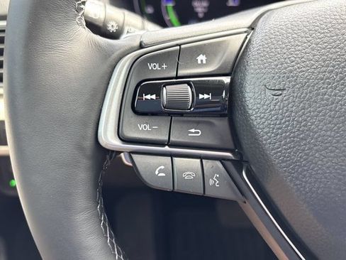 Used 2020 Honda Accord Touring image 28