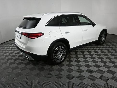 Used 2026 Mercedes-Benz GLC 300 image 25