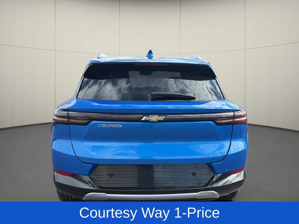 Used 2024 Chevrolet Equinox EV LT AWD/4WD image 8