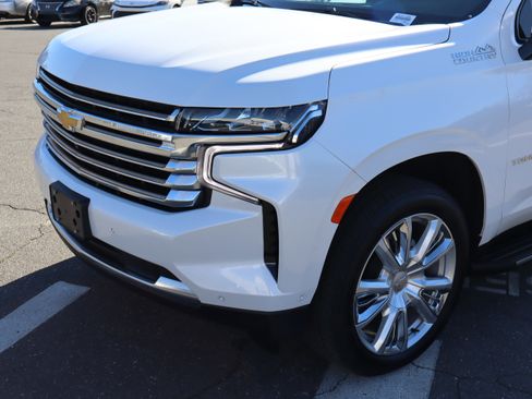 Certified 2024 Chevrolet Tahoe High Country w/ Advanced Technology Package image 6