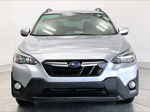Used 2023 Subaru Crosstrek 2.0i Premium image 3