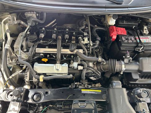 Used 2025 Nissan Versa SV FWD image 32