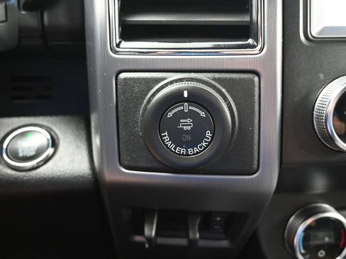 Used 2020 Ford Expedition Max Platinum AWD/4WD image 18