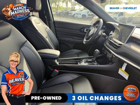 Used 2024 Jeep Compass Latitude w/ Sun and Sound Group image 11