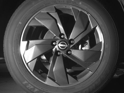 Used 2025 Nissan Rogue SV AWD/4WD image 13