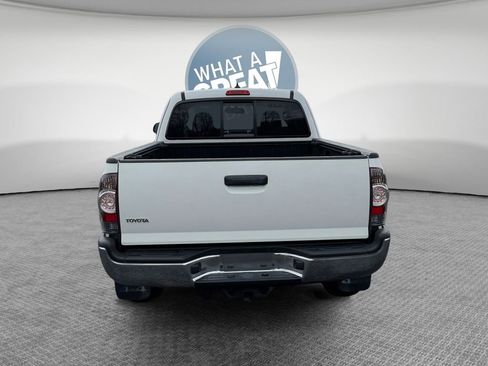 Used 2012 Toyota Tacoma 4x4 Access Cab V6 w/ TRD Off-Road Pkg image 5