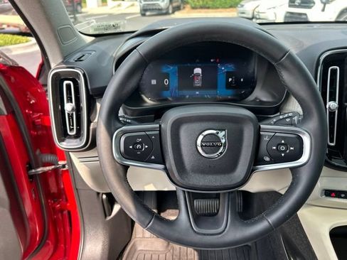 Used 2023 Volvo XC40 B4 Ultimate w/ Protection Package Premier FWD image 21