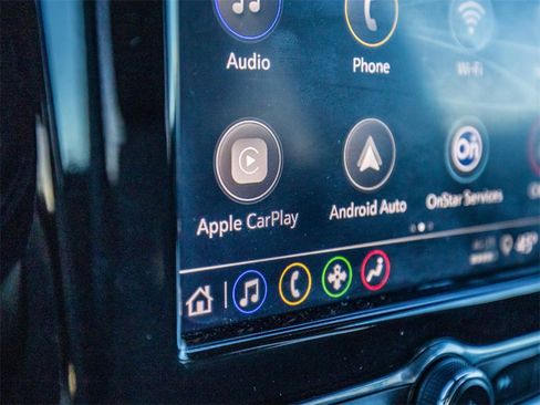 Used 2022 Chevrolet Traverse LT image 29