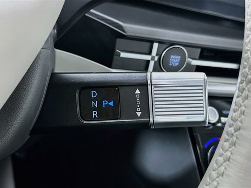 Certified 2026 Hyundai Santa Fe SEL FWD image 16