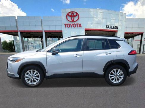 Certified 2025 Toyota Corolla Cross LE AWD/4WD image 7