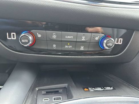 Certified 2023 Buick Enclave Essence w/ Experience Buick Package FWD image 19