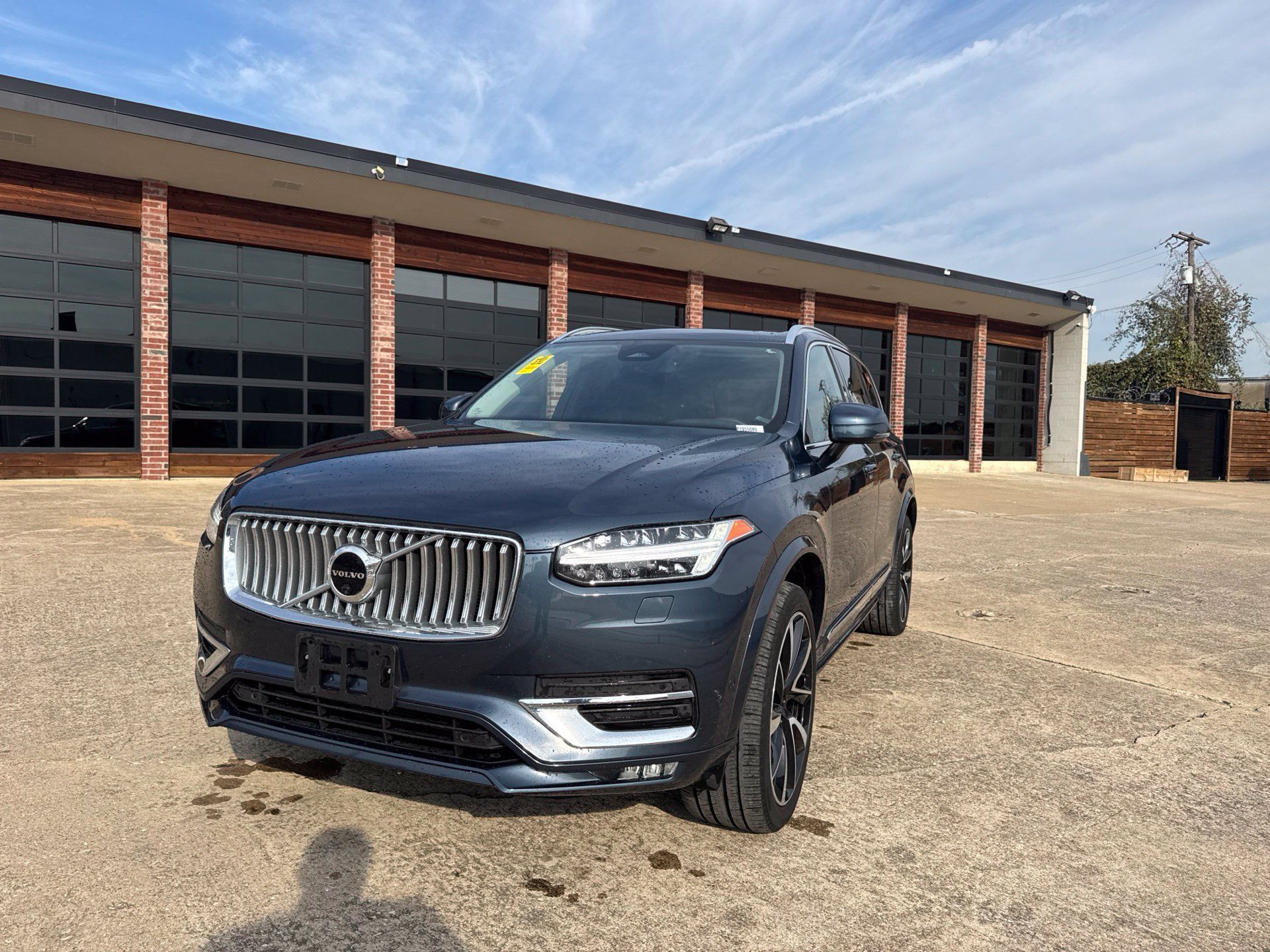Used 2023 Volvo XC90 B6 Plus w/ Protection Package Premier AWD/4WD image 1