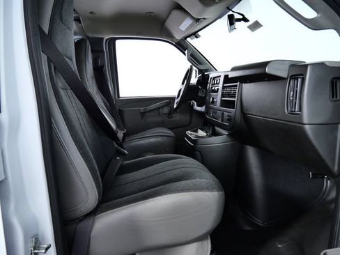 Used 2025 Chevrolet Express 2500 w/ Driver Convenience Package RWD image 13