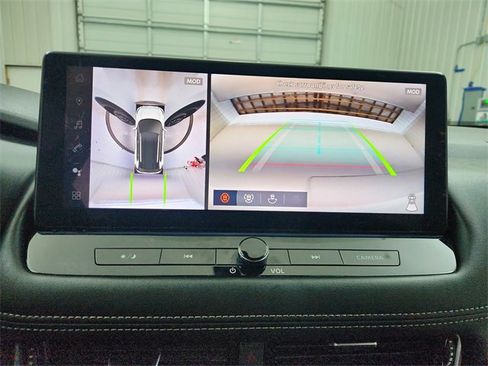 Used 2025 Nissan Rogue SL w/ Tech Package image 30