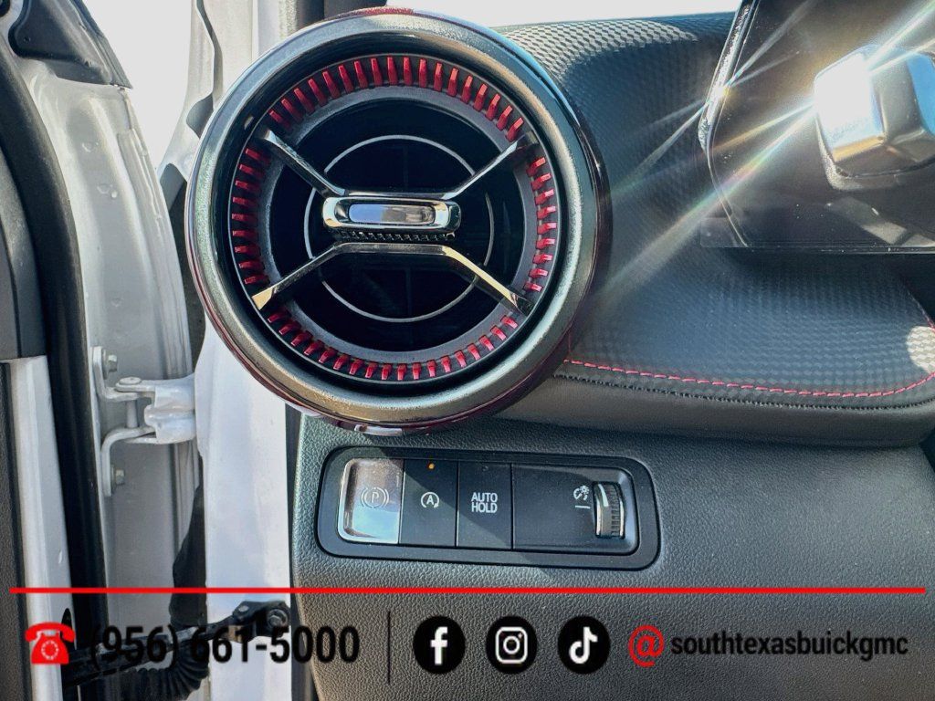 Used 2025 Chevrolet Equinox RS w/ Safety and Technology Package FWD image 21