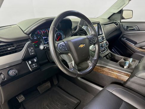 Used 2020 Chevrolet Tahoe LT w/ Luxury Package image 8