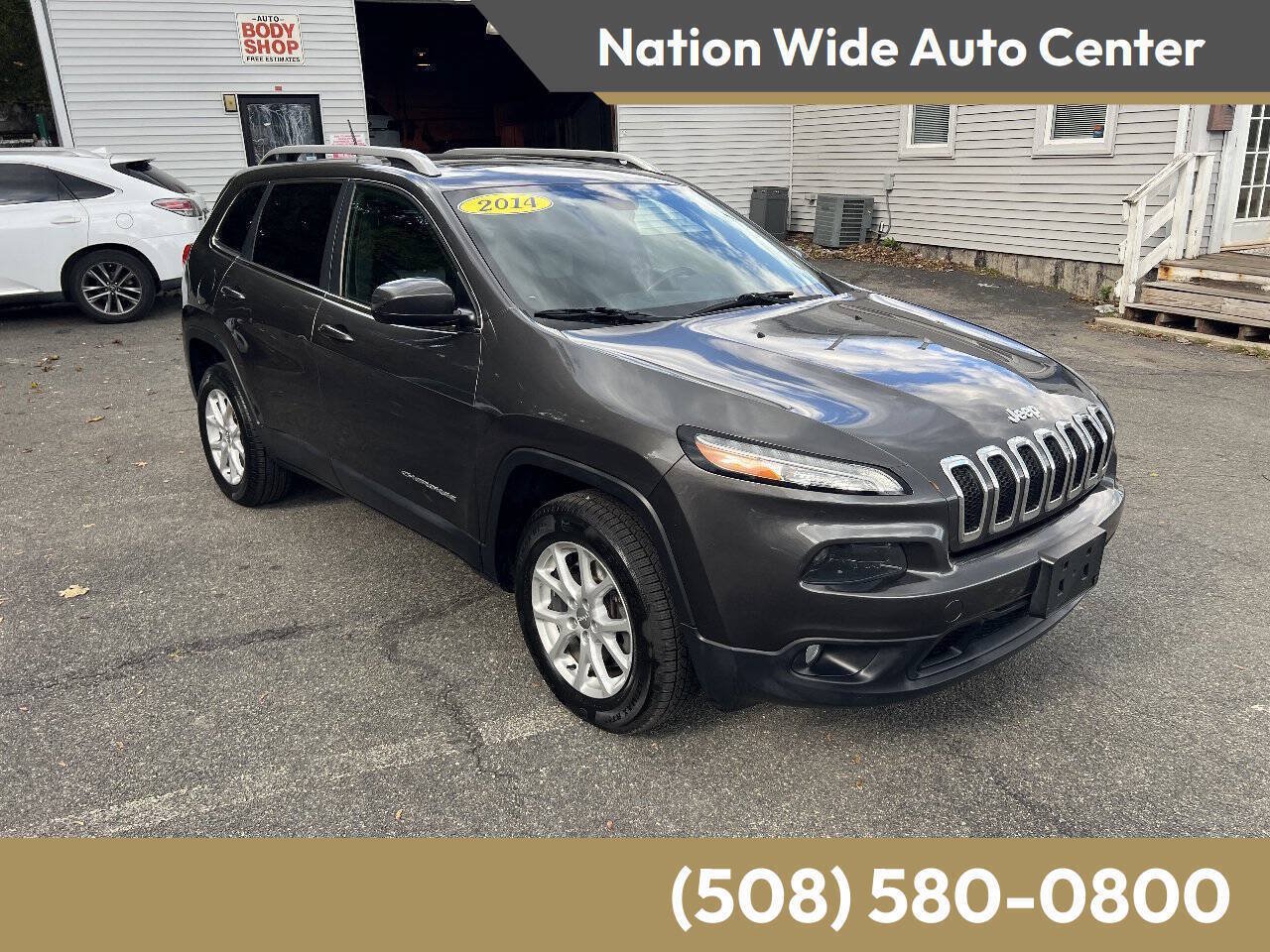 Used 2014 Jeep Cherokee Latitude w/ Comfort/Convenience Group AWD/4WD image 1