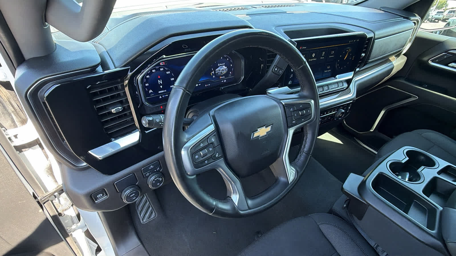 Certified 2025 Chevrolet Silverado 1500 LT RWD image 10