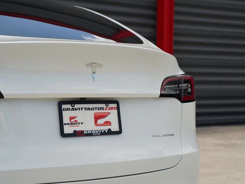Used 2023 Tesla Model Y Long Range AWD/4WD image 14