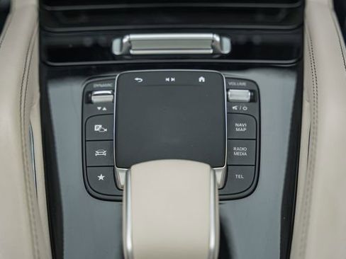 Used 2024 Mercedes-Benz GLS 450 4MATIC image 27