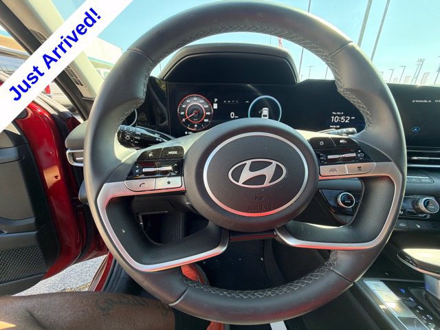 Used 2025 Hyundai Elantra SEL FWD image 40
