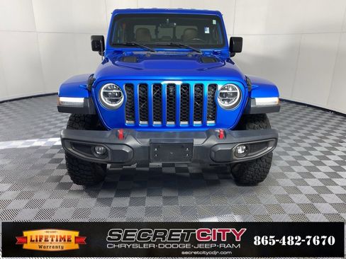 Used 2020 Jeep Gladiator Rubicon image 2