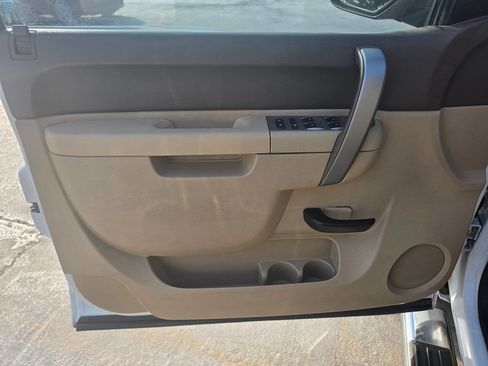 Used 2013 Chevrolet Silverado 1500 LT image 21