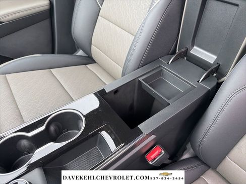 Used 2026 Chevrolet Equinox LT w/ Convenience Package II FWD image 15