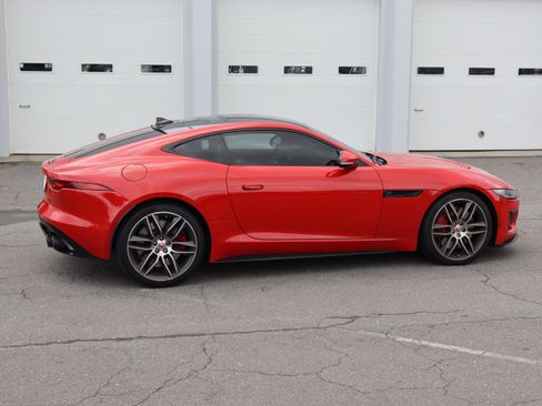 Used 2023 Jaguar F-TYPE R-Dynamic AWD/4WD image 22