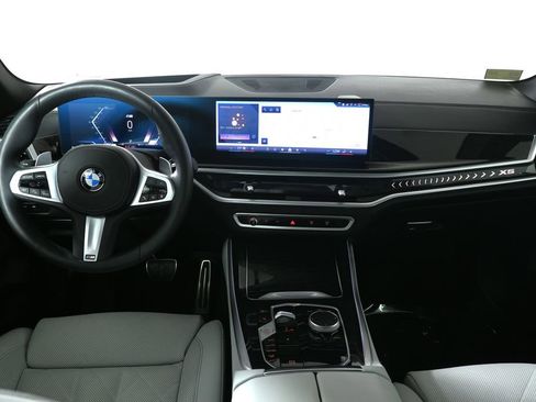 Certified 2025 BMW X5 xDrive40i w/ M Sport Package AWD/4WD image 16
