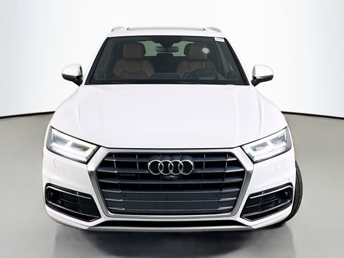 Used 2019 Audi Q5 Prestige AWD/4WD image 2