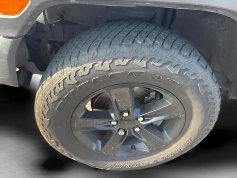 Used 2020 Jeep Wrangler Unlimited Sport image 10