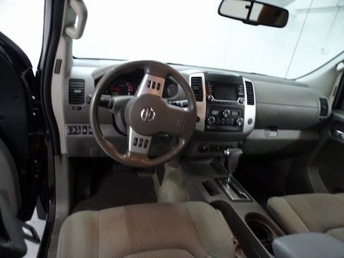 Used 2016 Nissan Frontier SV w/ SV Value Truck Package image 4