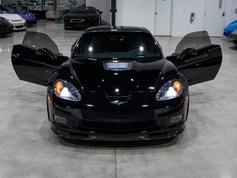 Used 2009 Chevrolet Corvette ZR1 w/ Preferred Equipment Group RWD image 31