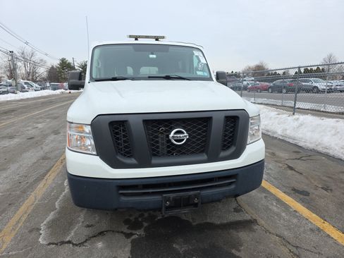 Used 2017 Nissan NV 3500 S w/ Power Package image 2