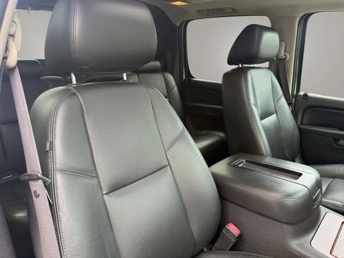 Used 2012 Chevrolet Avalanche LTZ AWD/4WD image 54