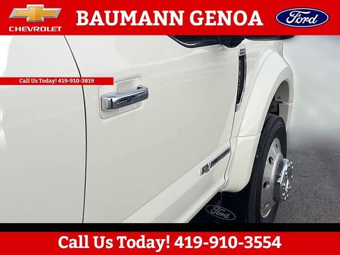 Used 2021 Ford F450 Platinum w/ FX4 Off-Road Package AWD/4WD image 2