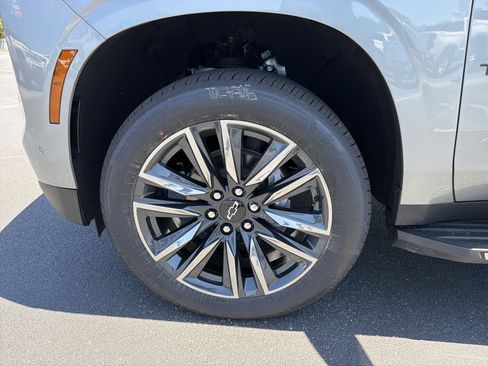 New 2026 Chevrolet Tahoe LS w/ LS Custom Edition AWD/4WD image 11