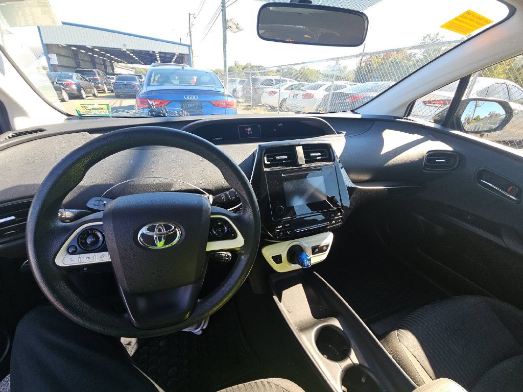 Used 2016 Toyota Prius Two FWD image 9