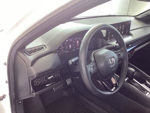 Used 2024 Honda Accord Sport image 10
